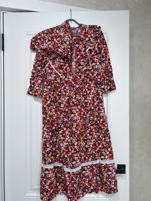 Продается 4 разных одежд для женщин