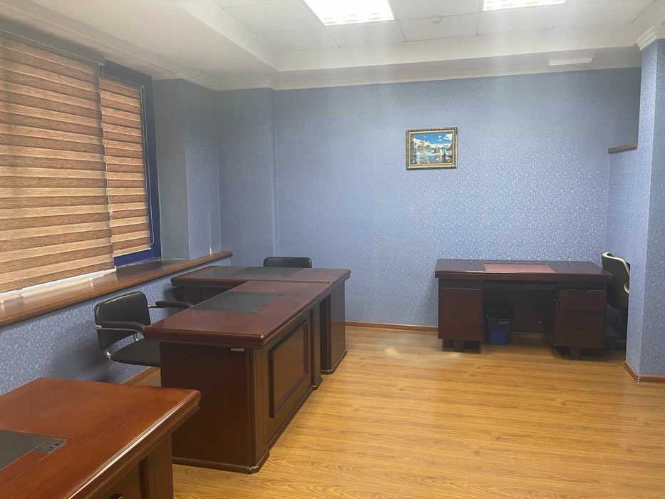 Офис 25м с ремонтом и мебелью на ул.Бабура,напротив РУВД Яккасарай(ЛА)