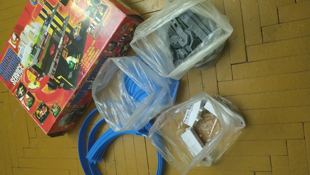 Детски влак на батерии с релси