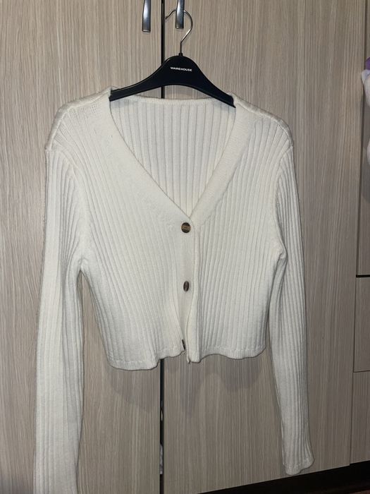 Бял комплект от шейн