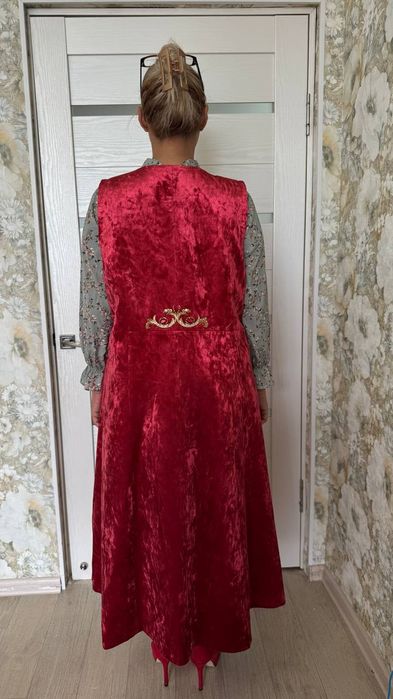 Комзол для Узату красное