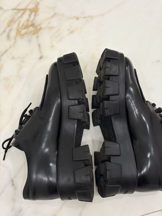 Туфли Prada Monolith