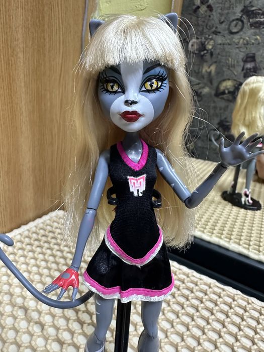 Продам куклу монстр хай!
