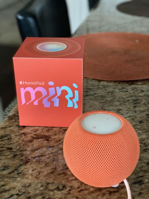 Apple HomePod mini orange