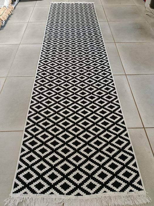 Covor Kilim, model tradițional 80cm / 300cm