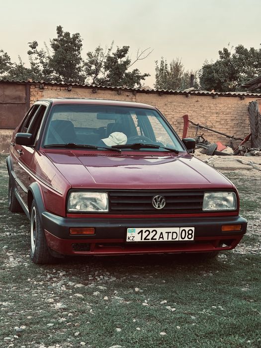 Фолсфаген жетта 1990