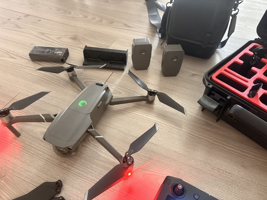 Drona DJI Mavic 2 pro stare perfecta cu multe accesorii