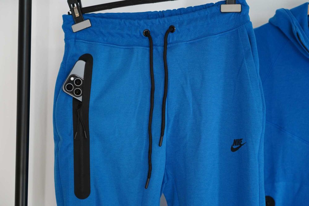 Trening Nike Tech Fleece  Model NOU 2024 -Calitate Premium baieti fete