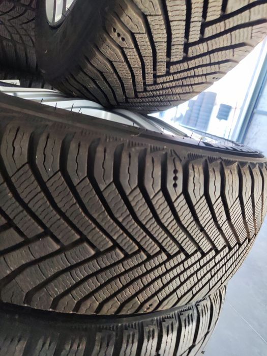 2 бр зимни 205/55/16 Michelin Alpin 7 24г
