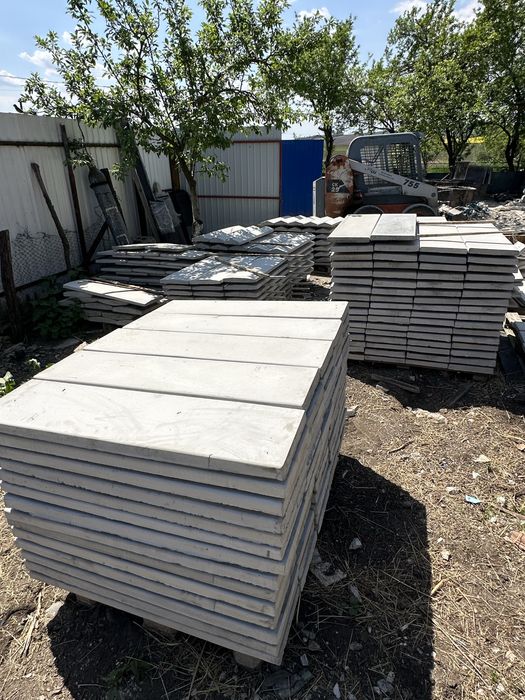 Capace de gard, coama , palari