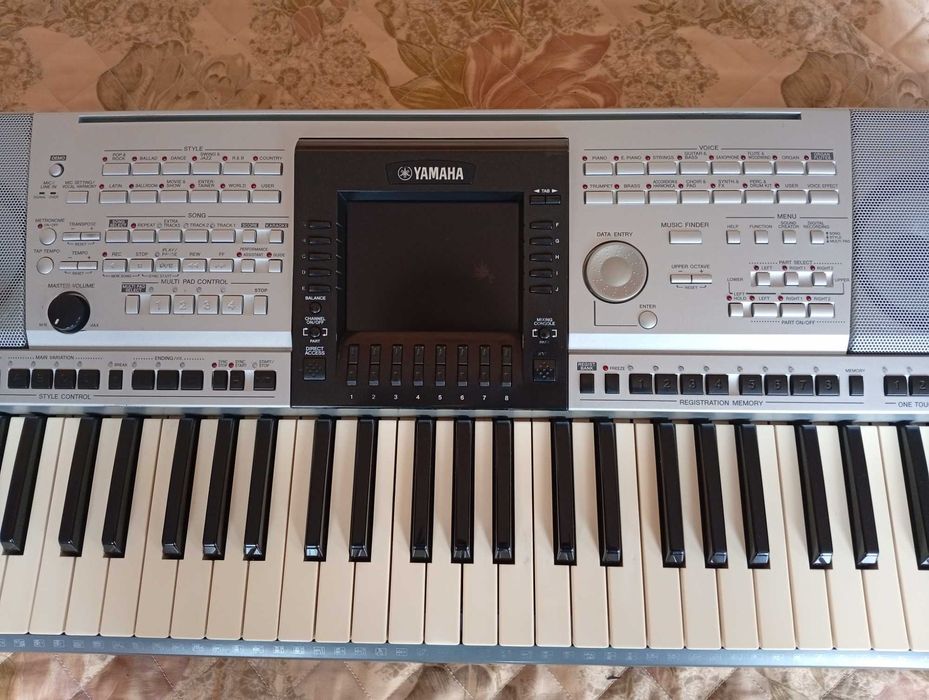 Yamaha PSR 3000 Професионална