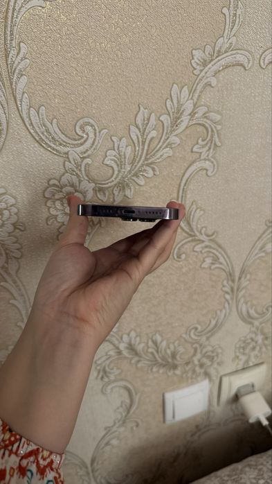 Iphone 14 pro отличном состояние