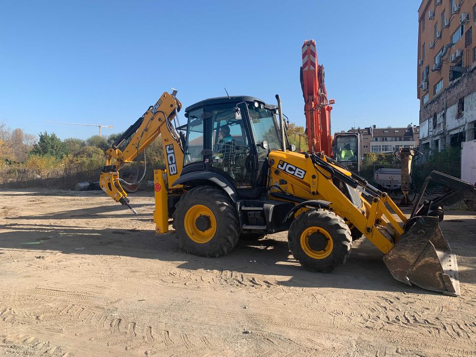 Услуги с багер, камиони