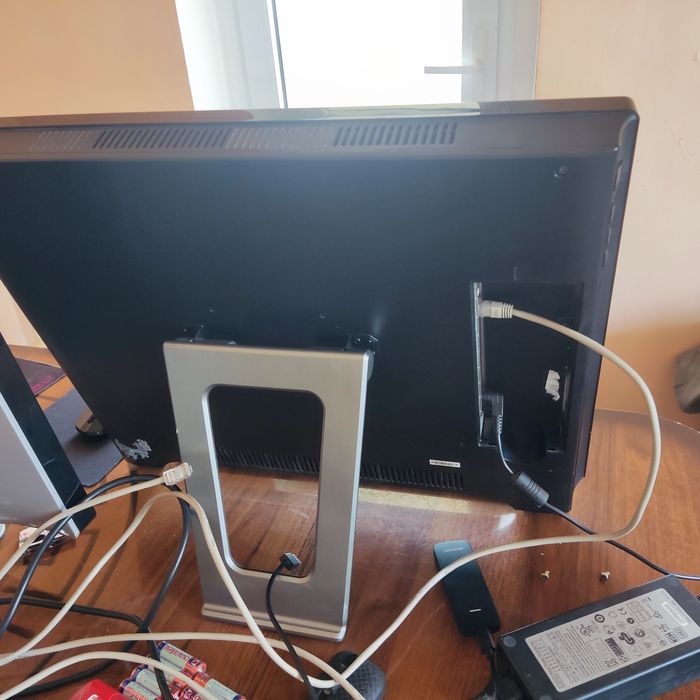 Моноблок hp intel core i5 8/256 ГБ  300$ для бизнеса для трединга  и д