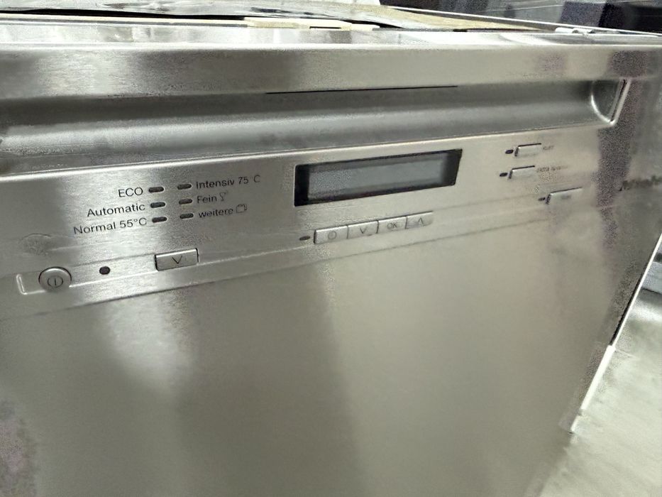 Съдомиялна MIELE 60/см  Автоматично отваряне