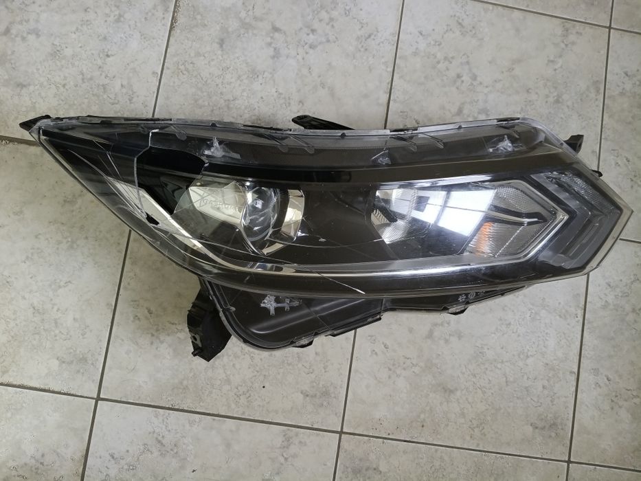 Фара Ниссан Кашкай 2020