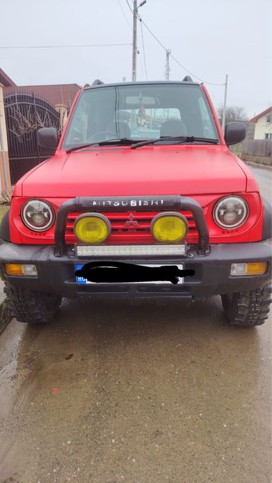 Mitsubishi pajero junior