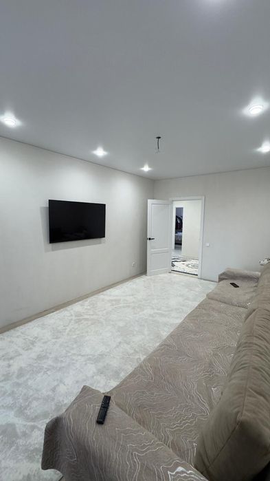 Продам 2 комнатную Жк Керемет