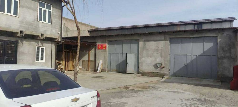 Продаётся 4 000 м² производственная база в пос.Ийк оте.