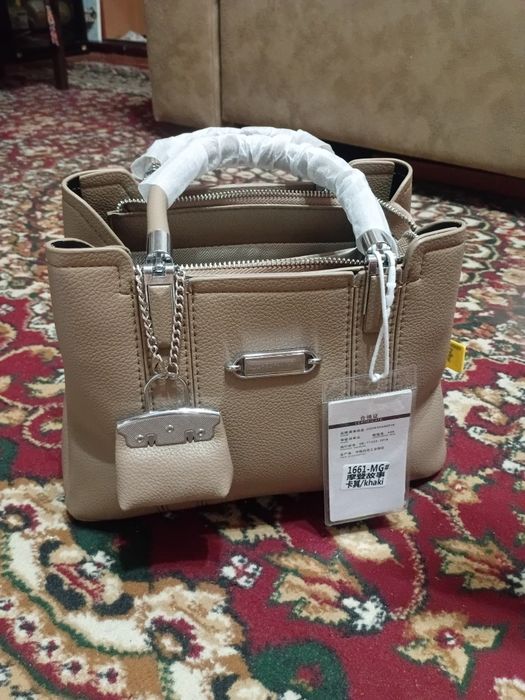 Новая брендовая сумка