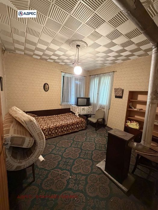 Къща в Плевен, област-с.Божурица площ 110 цена 15000