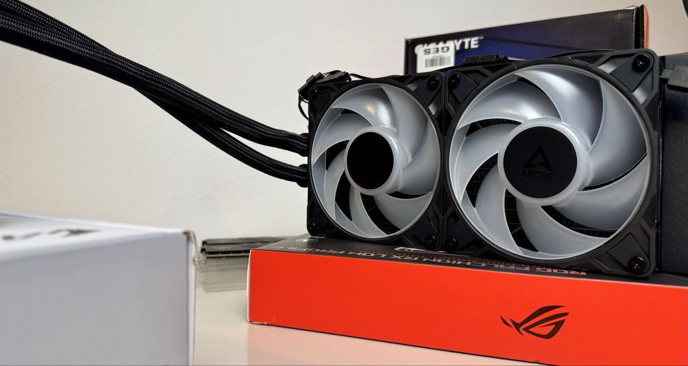 Cooler ARCTIC Liquid Freezer III Pro 240 A-RGB AIO 240mm Intel/Amd