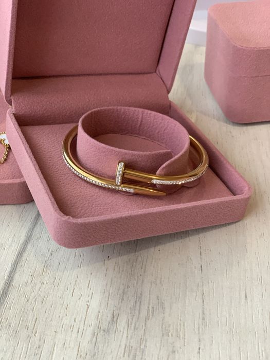 Гривна Cartier “пирон “с кристали