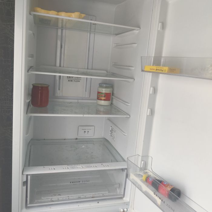 Продам холодильник