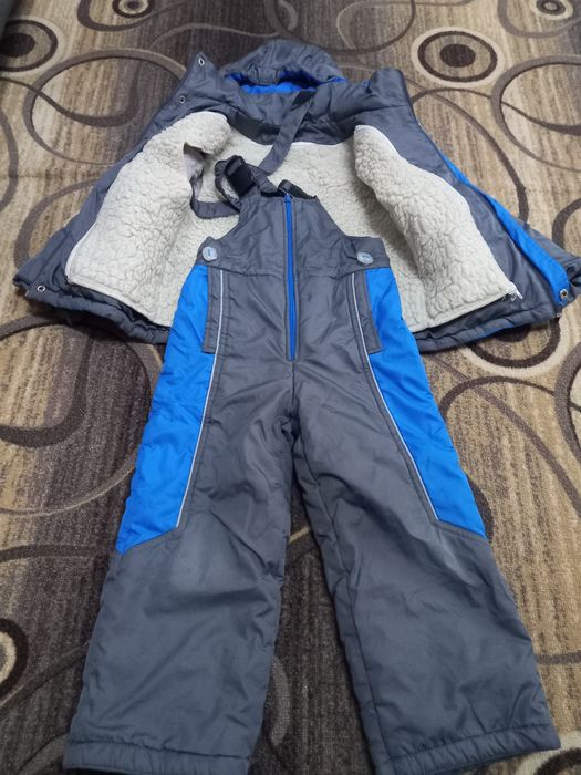 Продам детский костюм на мальчика