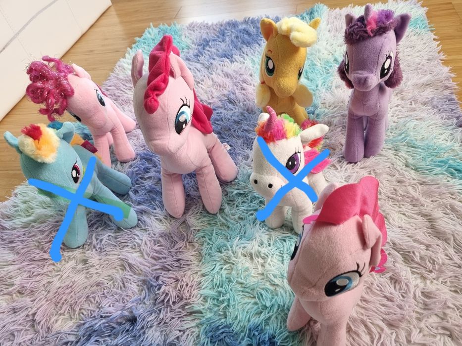 Plusuri ponei diferite modele