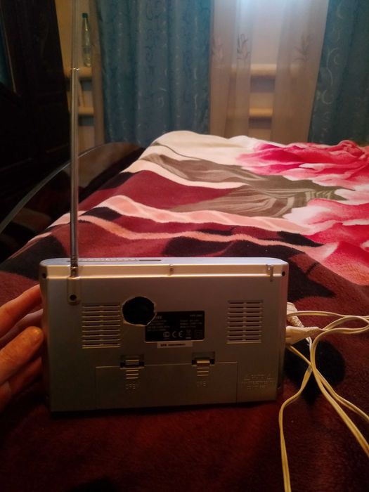 Радио приемник Radio