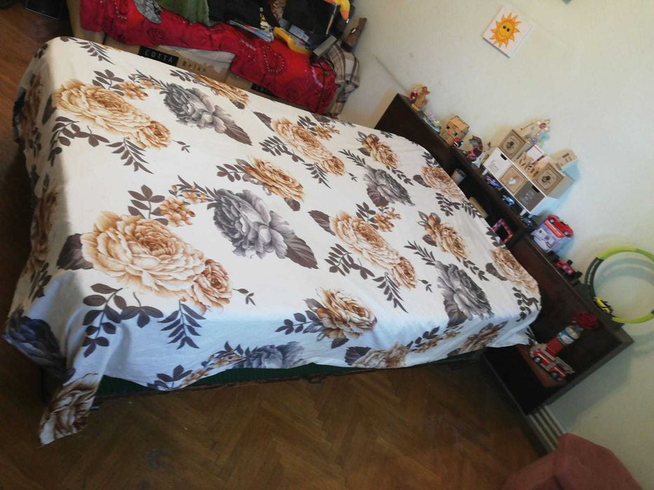 Pat vintage cu mobilier 120 /200