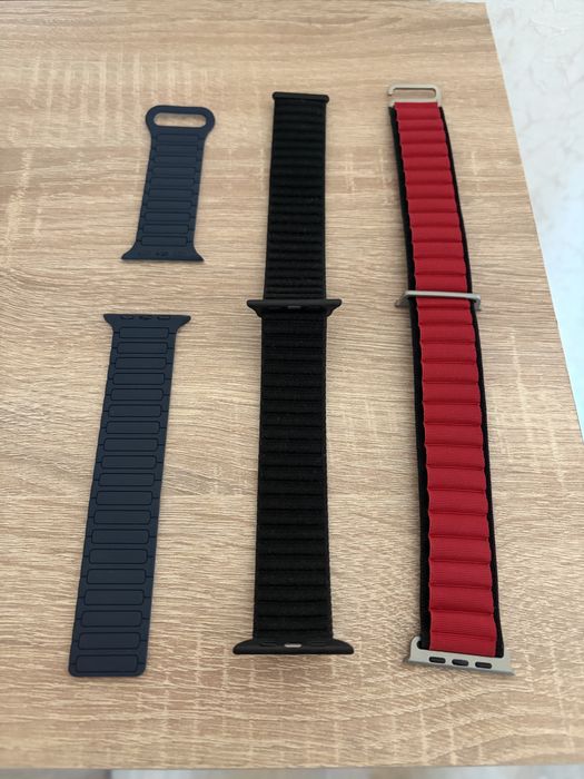 Каишки за Apple Watch 42/44/45/46/49 мм