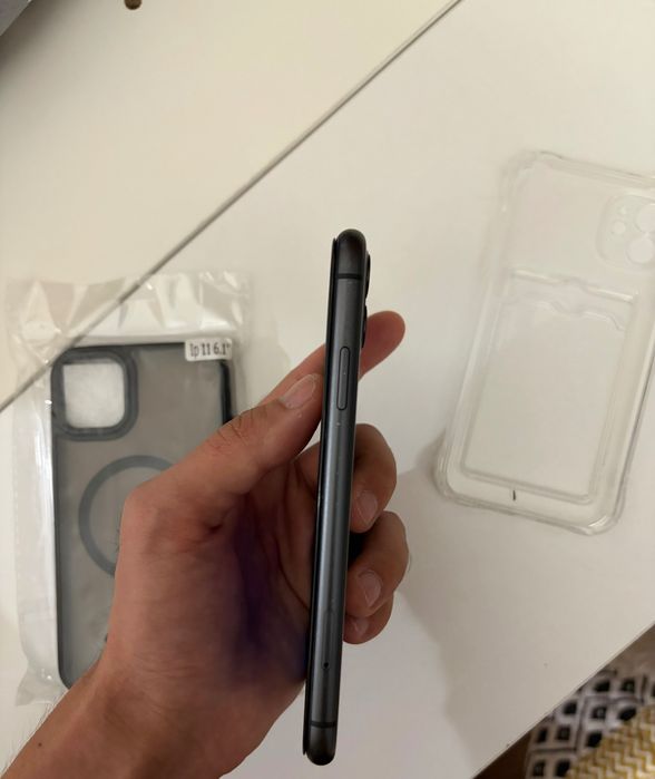 Iphone 11 (128 гб) в отличном состоянии