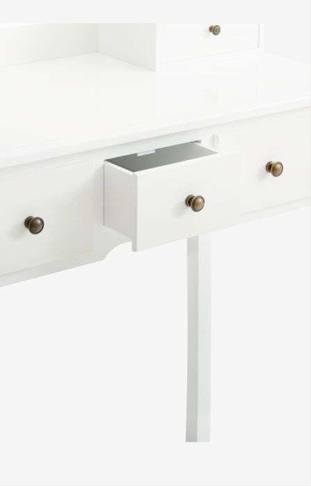 Masuta de machiaj Jysk