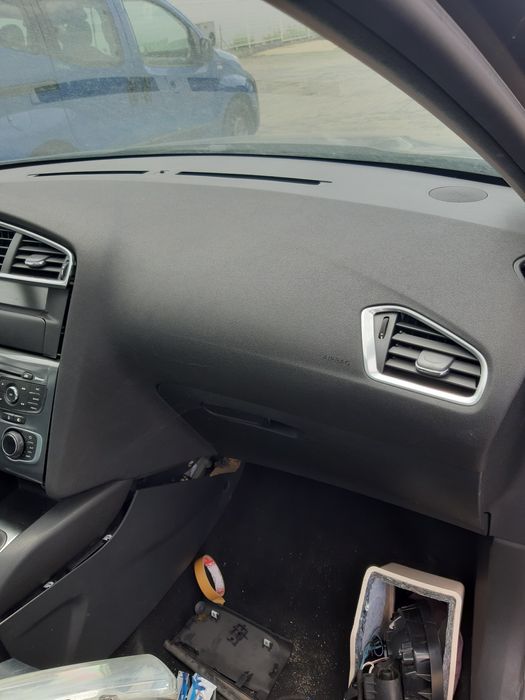 Ситроен с4 на части дизел и бензин