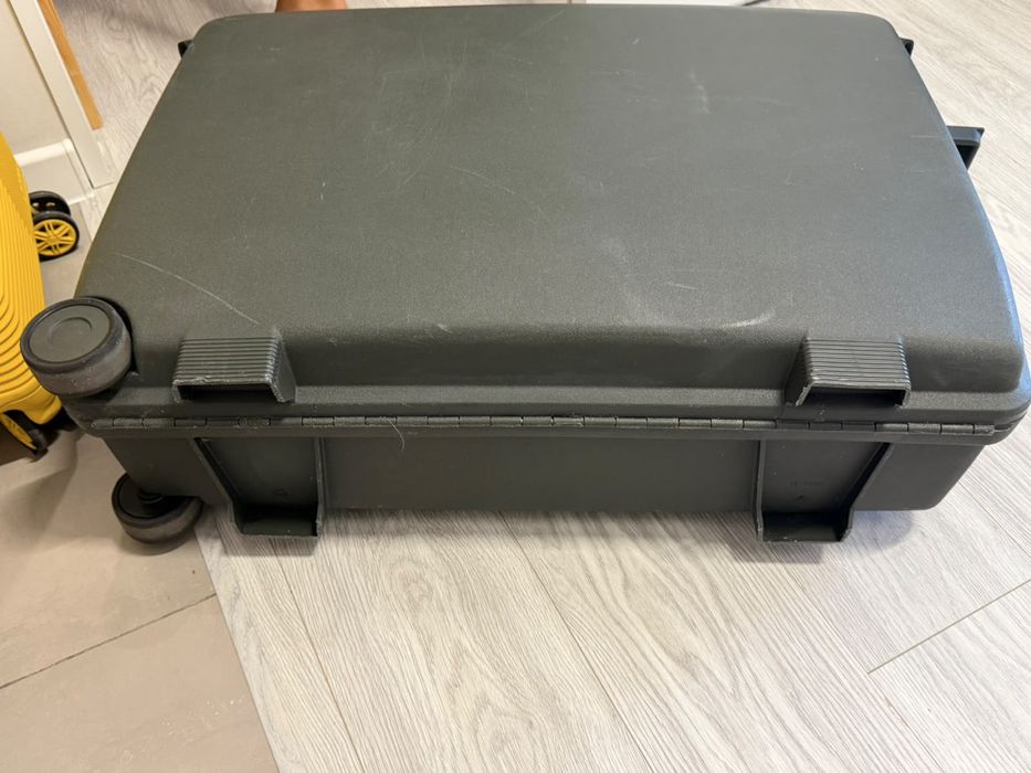 Чемодан L Samsonite