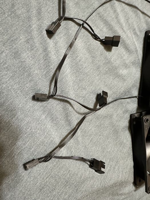 Продам комплект кулеров Arctic F12 PWM PST