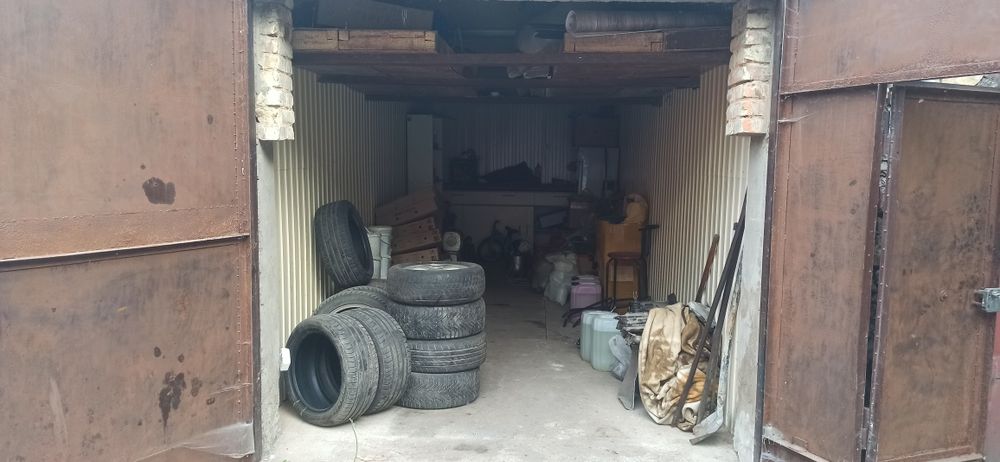 Продам гараж район 45ой