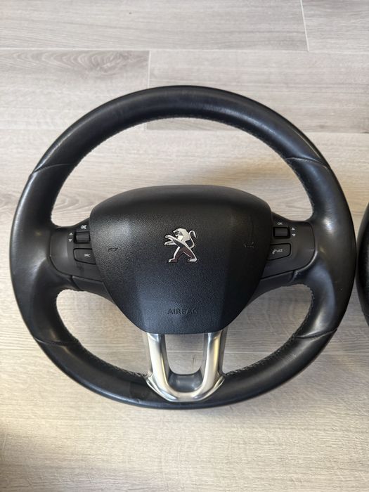 Волан Peugeot 208 / 308 / 2008 / 3008 Пежо 208 308 и еърбег airbag