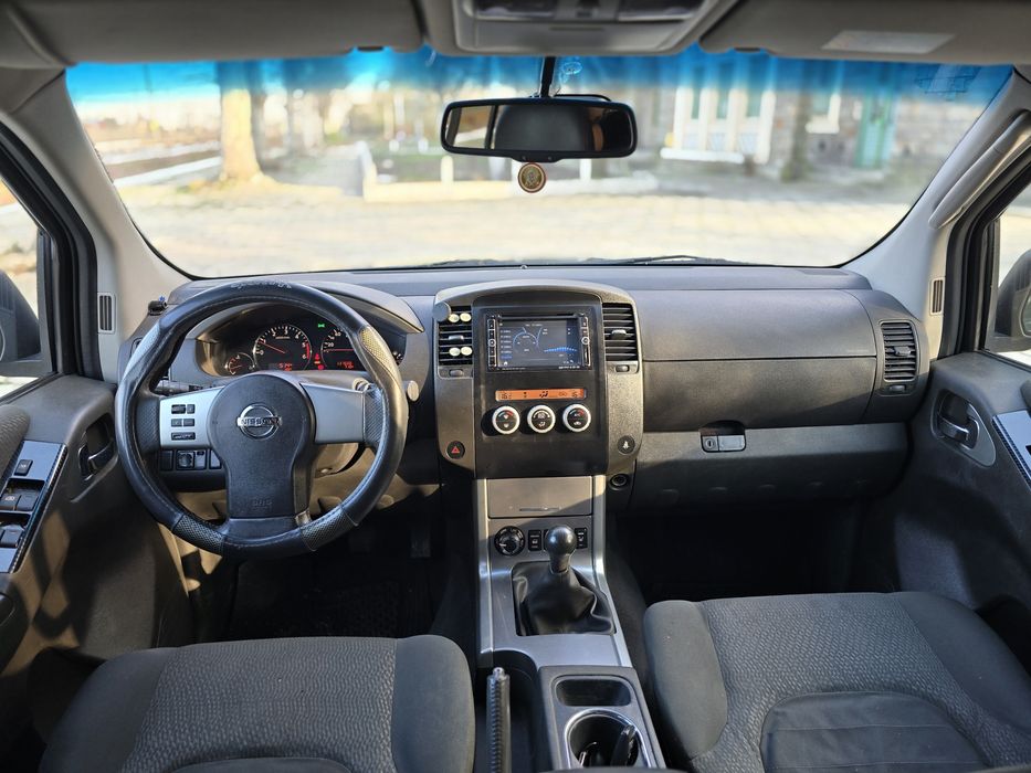 Nissan pathfinder 2010 motor 2.5d 7 locuri 4x4