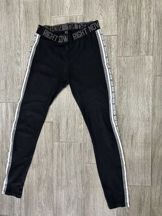 Спортни екипи и дрехи