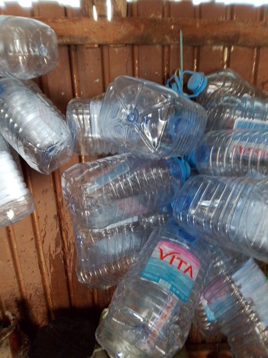 Продам баклашки 5л