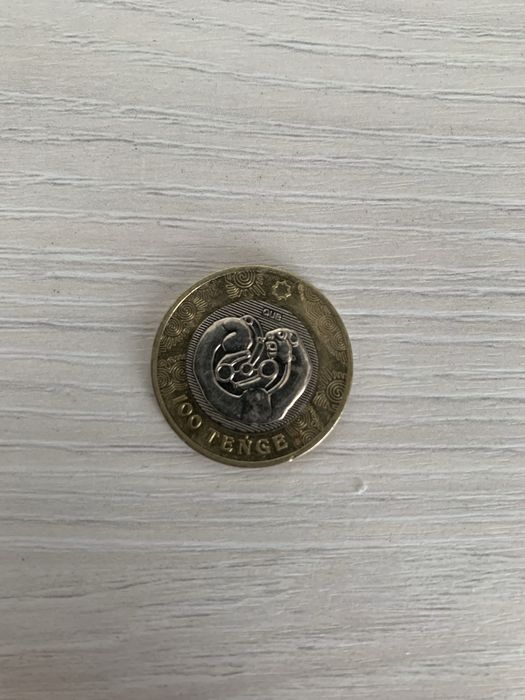 Продам монету колекуионную Барс