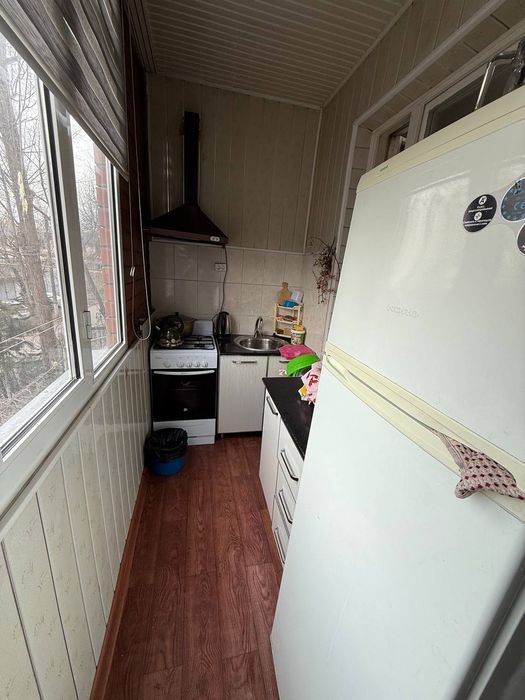 Продаётся Квартира Юнусобод-11 2/2/4 ТЦ Мега Планет НБУ Банк