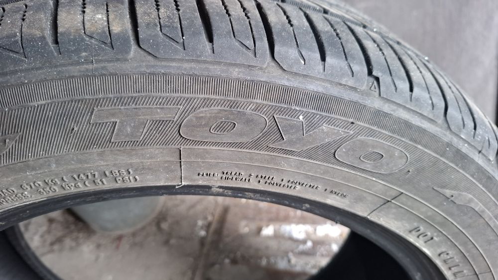 2 Шины TOYO 215/55/17