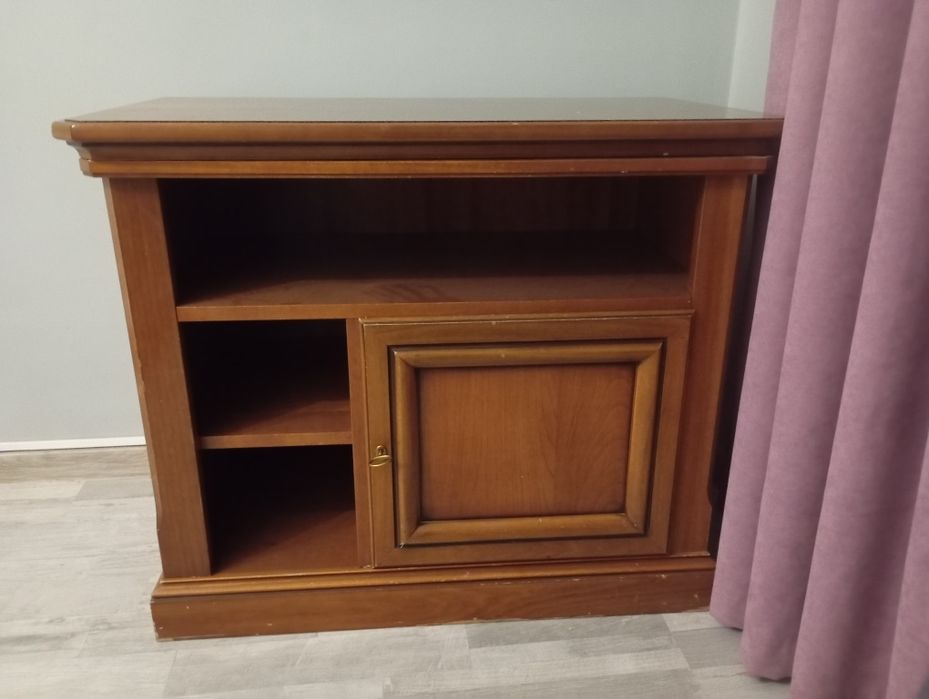 Продаю тумбу (б/у).