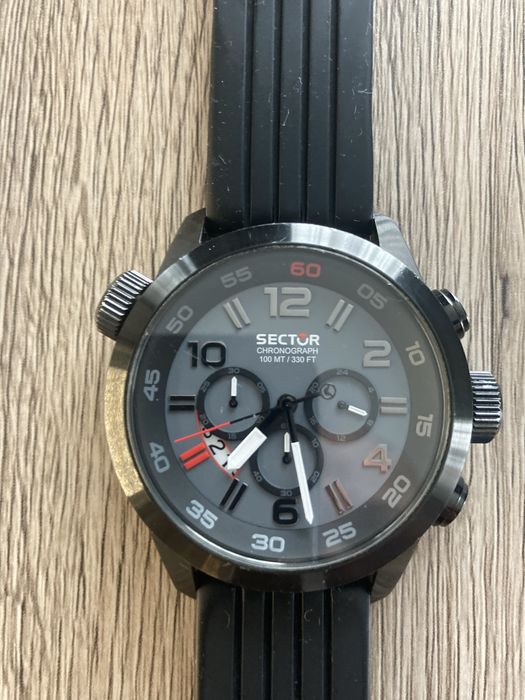 Часовник Sector два модела ( цената е обща )