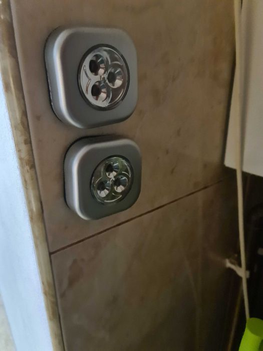 6 bucati lampa aplice becuri led Dakar stare buna