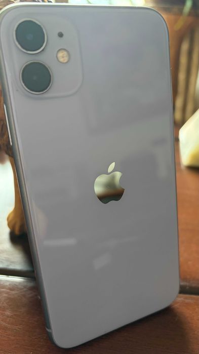 Продам iPhone 11 в отличном состоянии